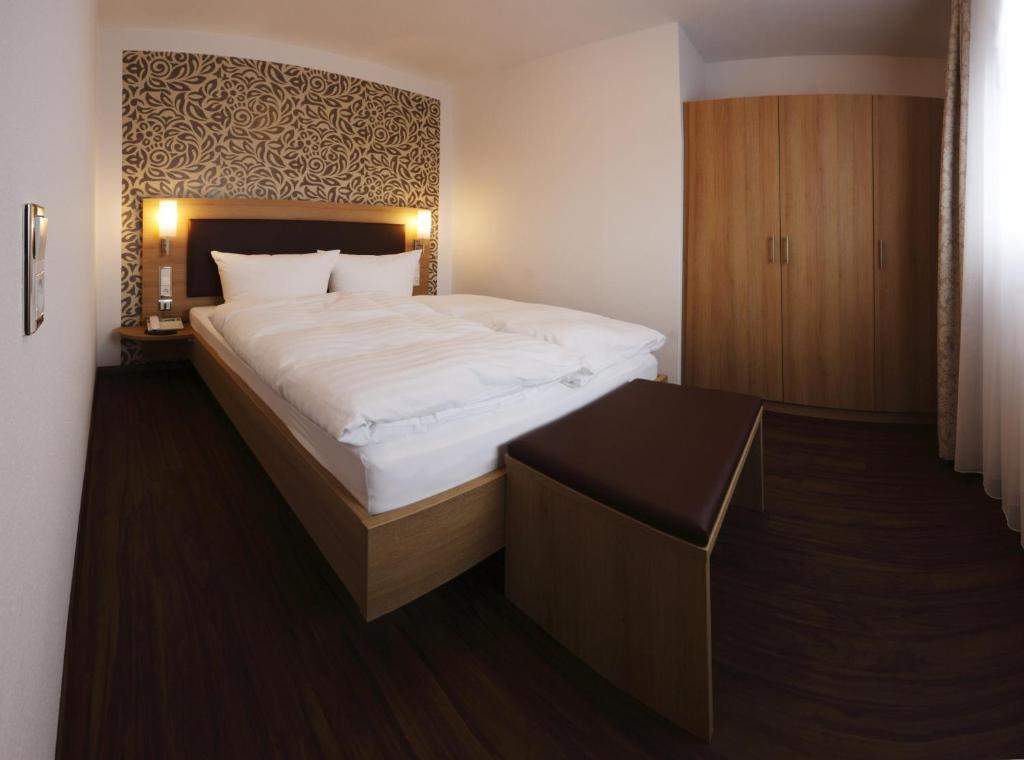 Hotel Fortuna Kirchzarten Zimmer foto